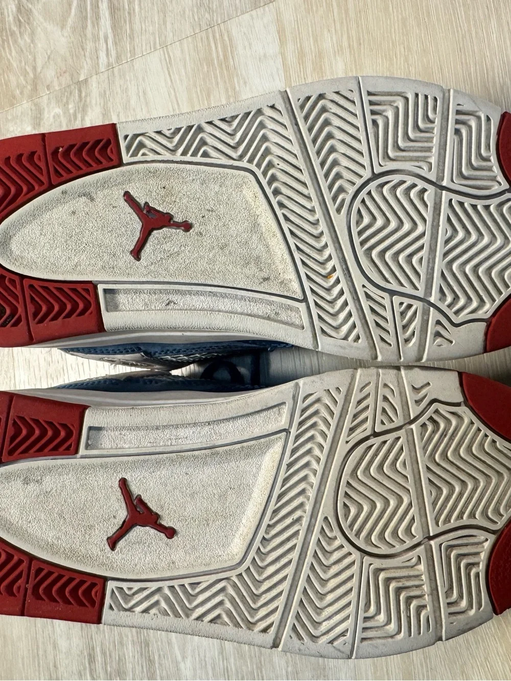 Nike Air Jordan 4 Retro 